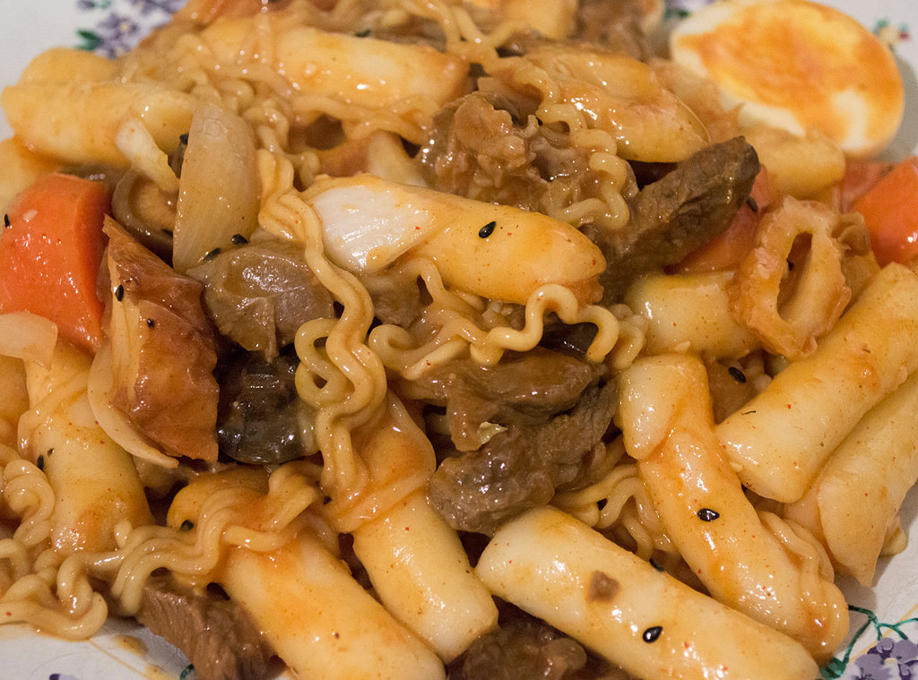 Rabokki (라볶이) Spicy Rice Cakes with Noodles Recipe Everybunny Eats