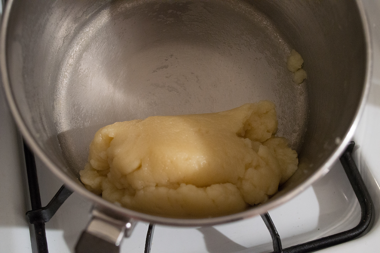 Pâte à Choux - Dough Coming Together