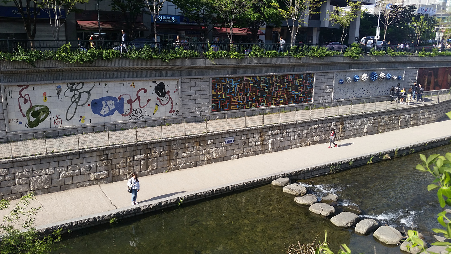 Korea Trip - Cheonggyecheon Artwork