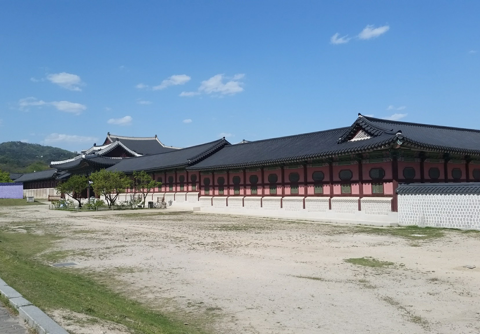 Gyeongbokgung - Heungnyemun: The Second Inner Gate)