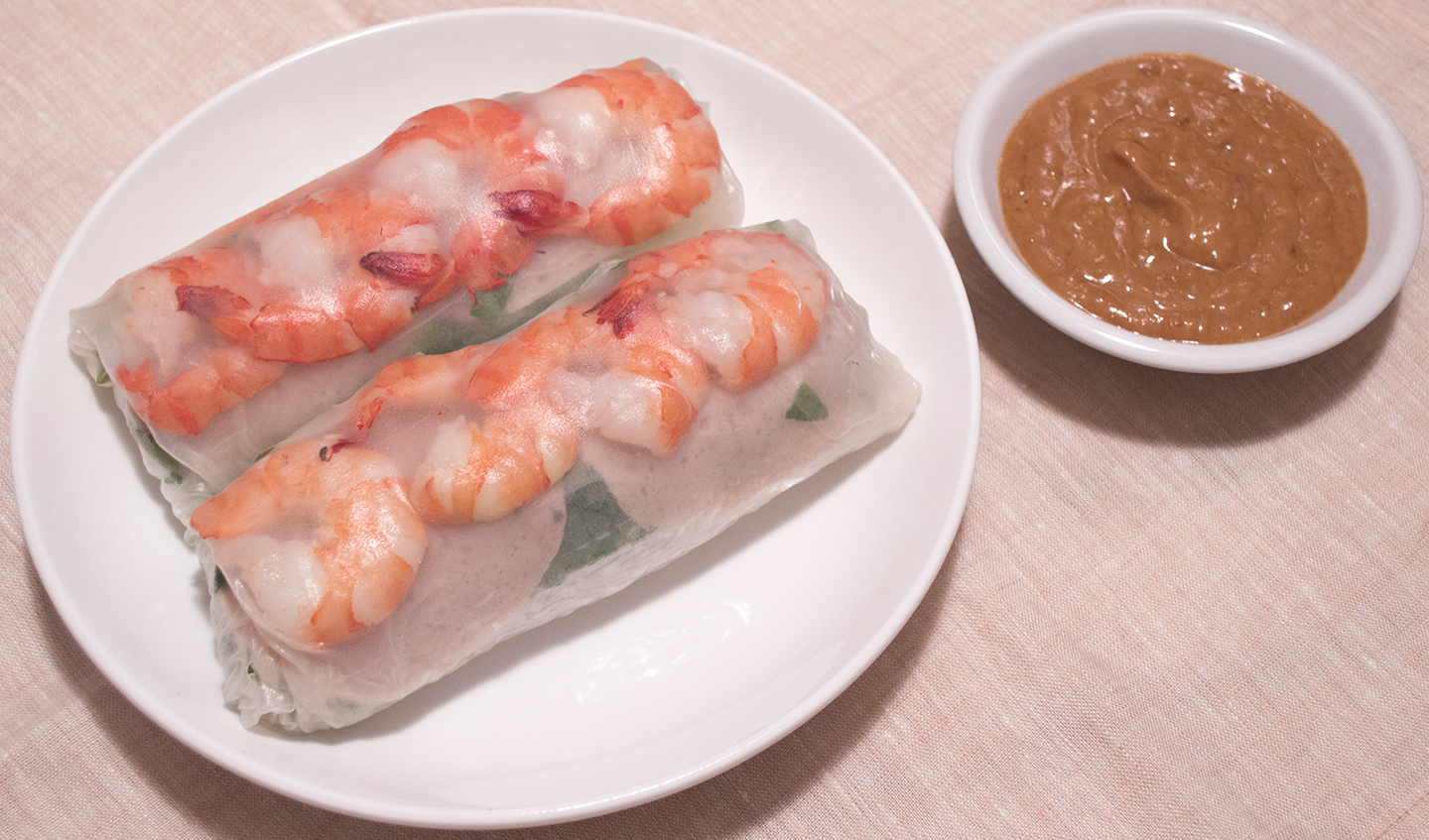 Salad Rolls with Peanut Sauce