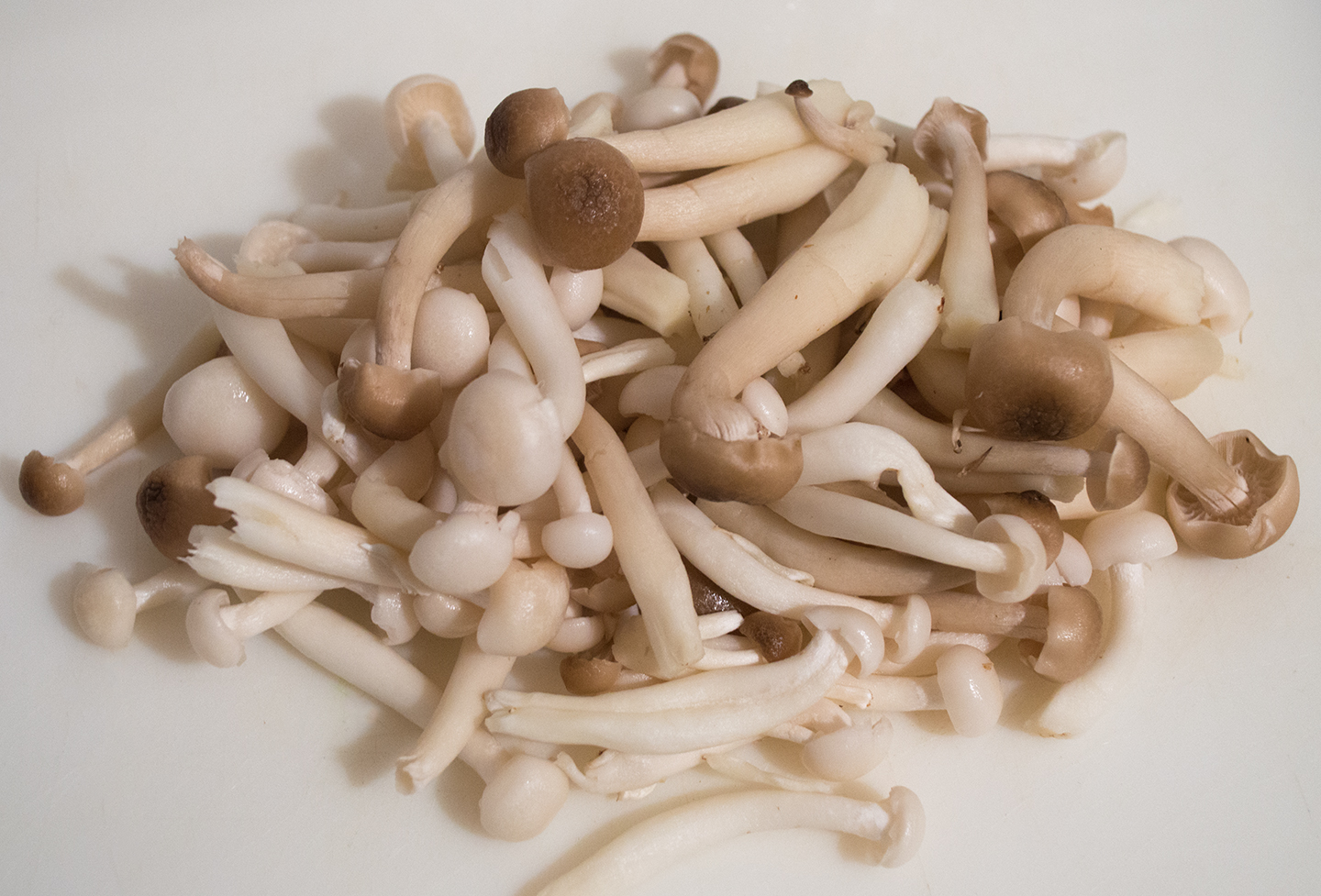 Segaji Beoseot Jeon (세가지 버섯 전) - Pancakes with Mixed Mushrooms - Beech Mushrooms
