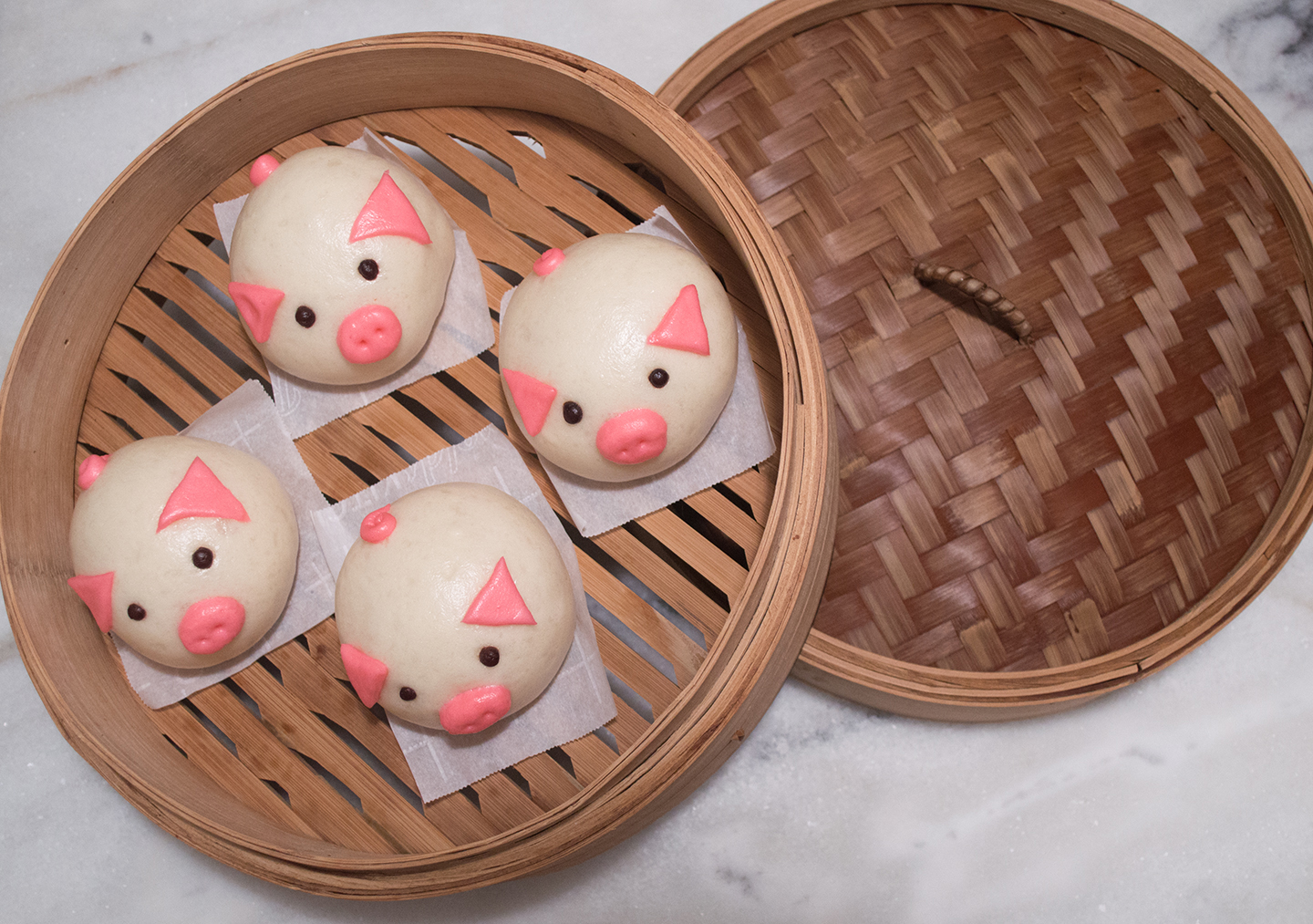 Custard Pig Bun - Pigs in Steamer