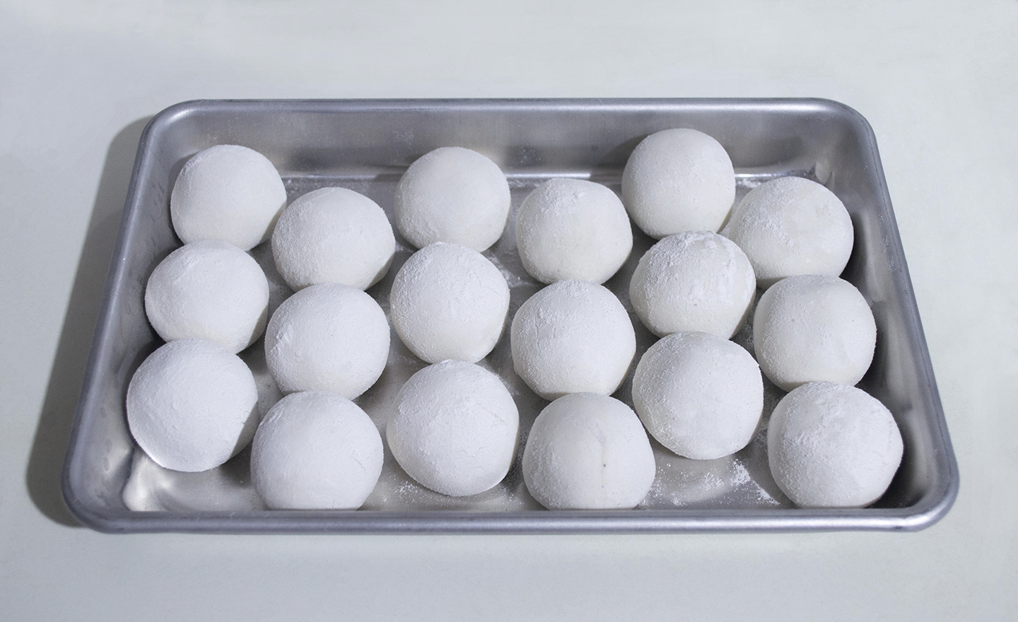 Hēi Zhīma Tāngyuán (黑芝麻湯圓) - Black Sesame Rice Balls - Shaping